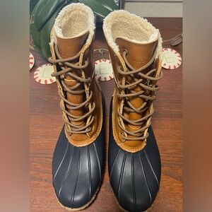 Northside Tan and Black Duck Boots